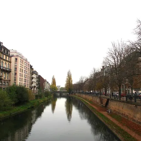 Апартаменты Citycosy-strasbourg : Kleber Fashion Style Страсбург
